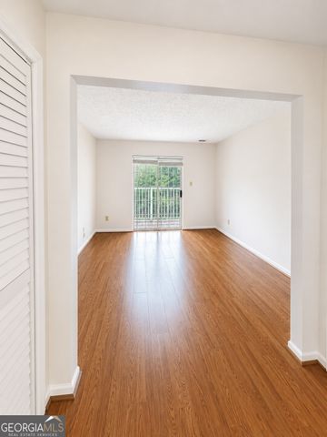 1977 Brian Way, Decatur, GA 30033