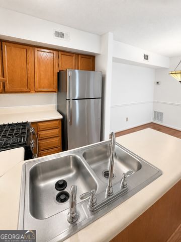 1977 Brian Way, Decatur, GA 30033