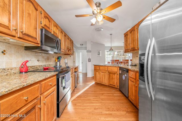 28900 Deercroft Drive, Wagram, NC 28396