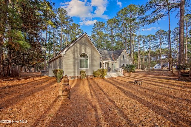 28900 Deercroft Drive, Wagram, NC 28396