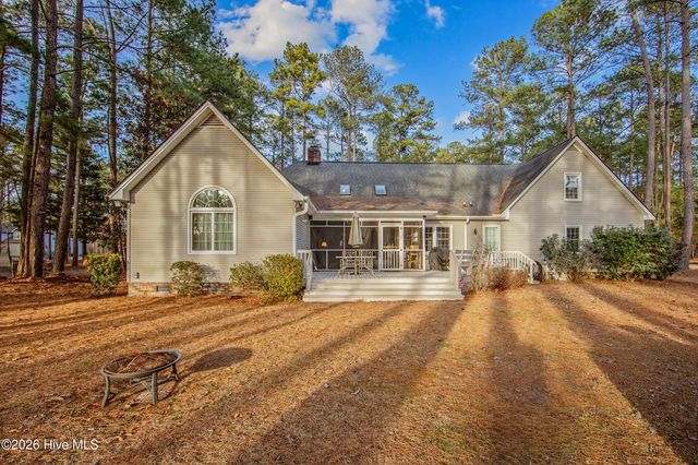 28900 Deercroft Drive, Wagram, NC 28396