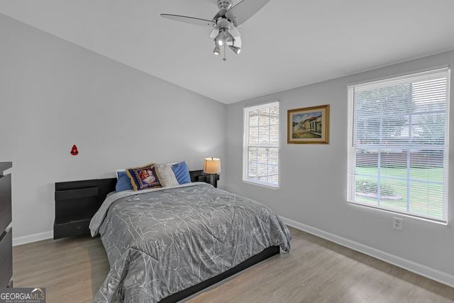 569 Garner Way NW, Lilburn, GA 30047