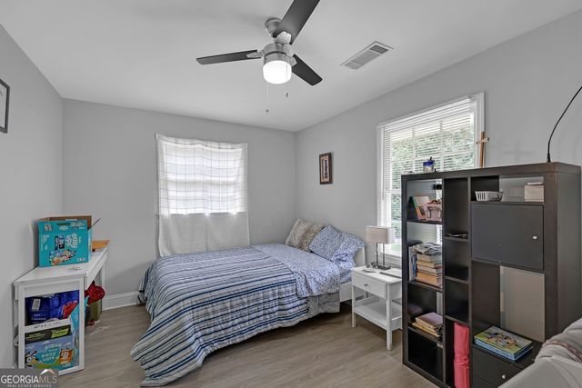 569 Garner Way NW, Lilburn, GA 30047