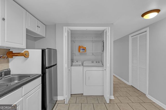 569 Garner Way NW, Lilburn, GA 30047