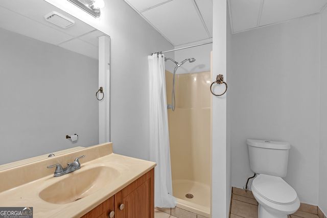 569 Garner Way NW, Lilburn, GA 30047
