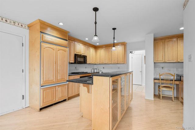 601 Fairway Green, Mamaroneck, NY 10543