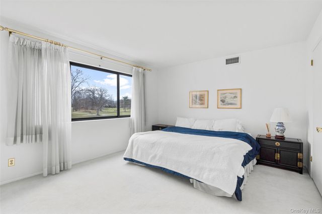 601 Fairway Green, Mamaroneck, NY 10543