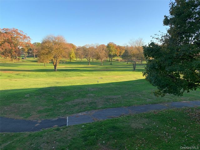 601 Fairway Green, Mamaroneck, NY 10543