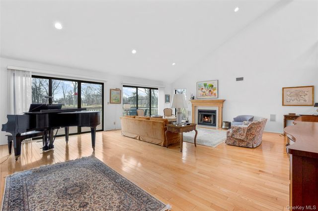 601 Fairway Green, Mamaroneck, NY 10543