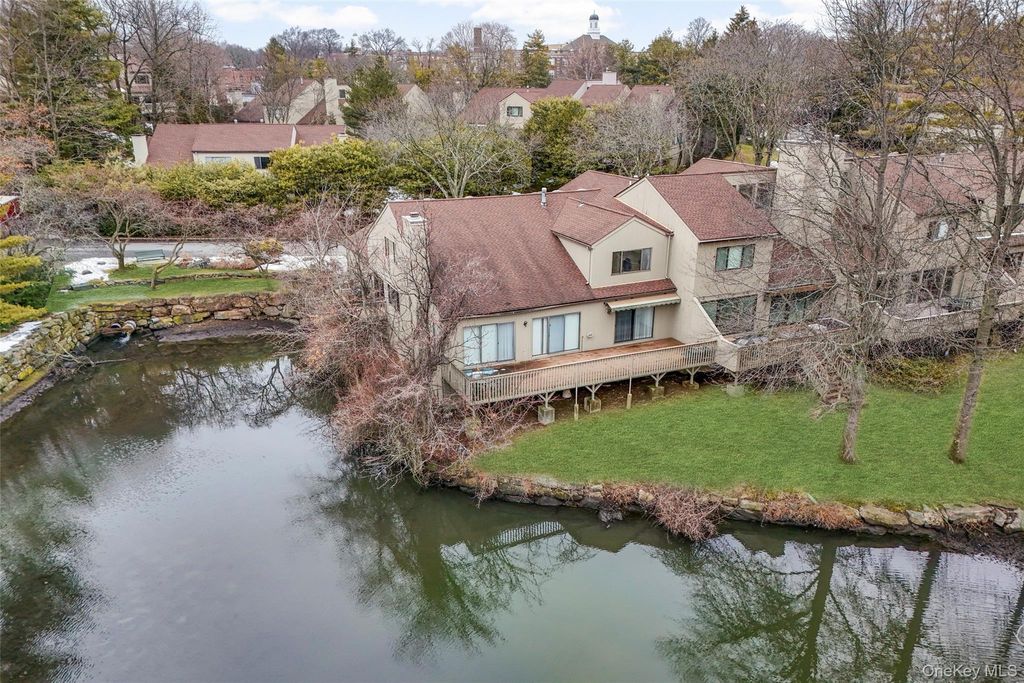 601 Fairway Green, Mamaroneck, NY 10543