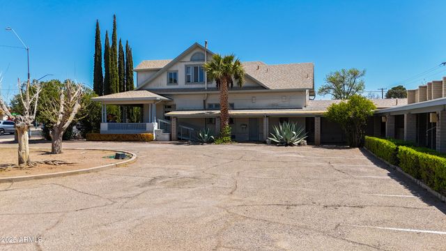 1025 E 10TH Street, Douglas, AZ 85607
