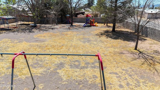 1025 E 10TH Street, Douglas, AZ 85607