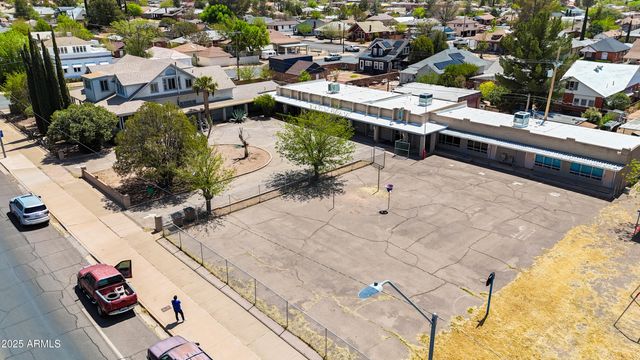 1025 E 10TH Street, Douglas, AZ 85607