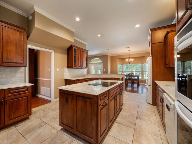 2910 Paso Del Robles, San Marcos, TX 78666