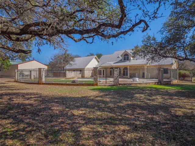 2910 Paso Del Robles, San Marcos, TX 78666