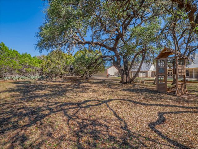 2910 Paso Del Robles, San Marcos, TX 78666