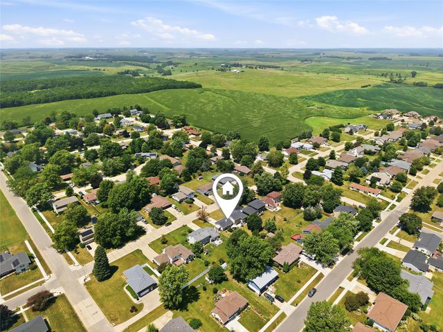1822 Prairie Street, Grinnell, IA 50112