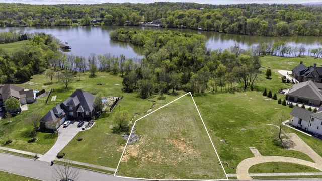 304 Stonebrook Pt, Lebanon, TN 37087