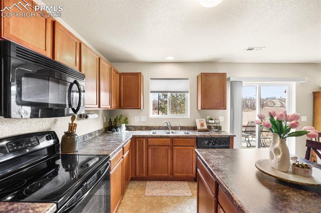 2293 Shady Aspen Drive, Colorado Springs, CO 80921