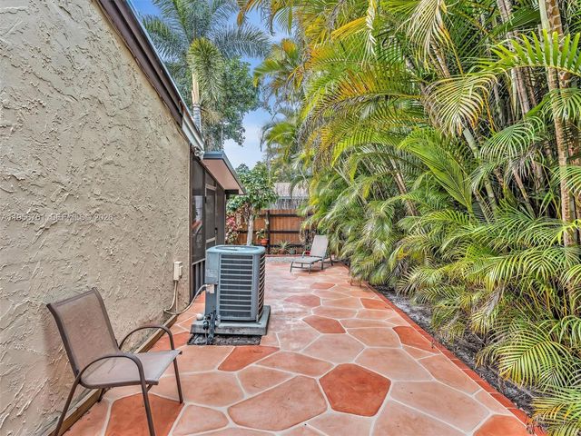 2350 Elm Court, Pembroke Pines, FL 33026