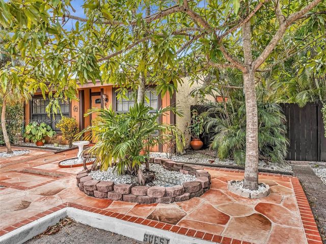 2350 Elm Court, Pembroke Pines, FL 33026