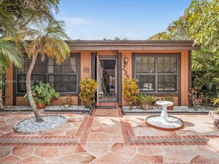 2350 Elm Court, Pembroke Pines, FL 33026