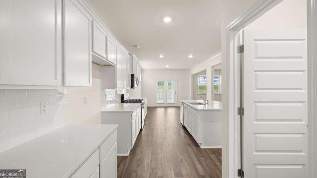 240 Sandy Oak Drive, Loganville, GA 30052