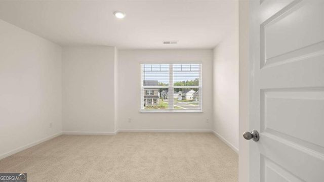 240 Sandy Oak Drive, Loganville, GA 30052