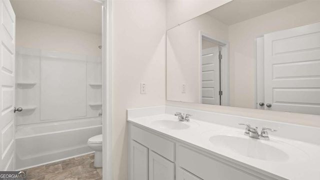 240 Sandy Oak Drive, Loganville, GA 30052