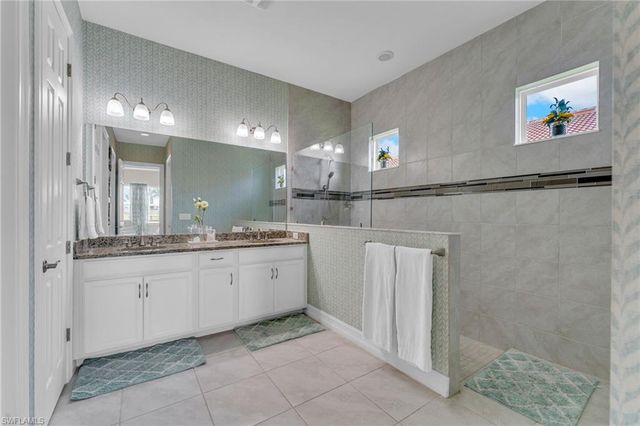 3596 Avenida Del Vera, North Fort Myers, FL 33917