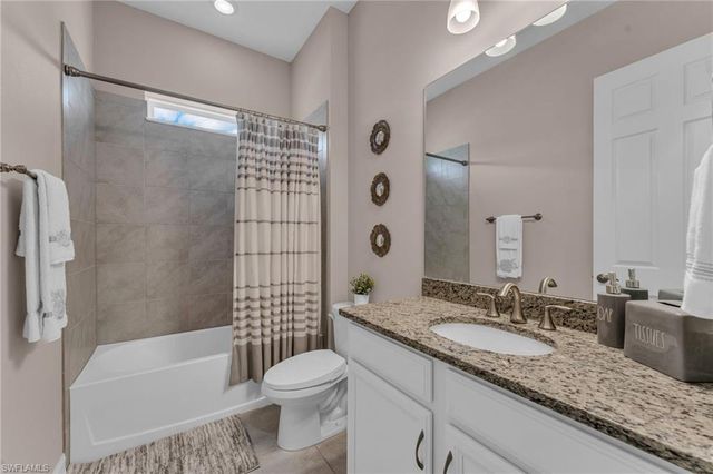 3596 Avenida Del Vera, North Fort Myers, FL 33917