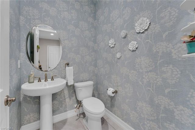 3596 Avenida Del Vera, North Fort Myers, FL 33917