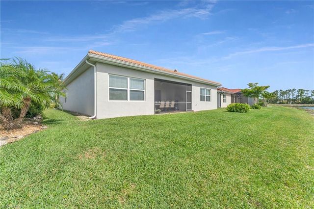 3596 Avenida Del Vera, North Fort Myers, FL 33917