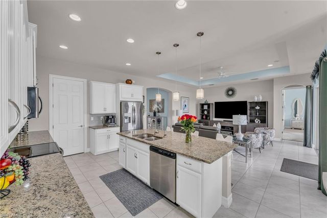 3596 Avenida Del Vera, North Fort Myers, FL 33917