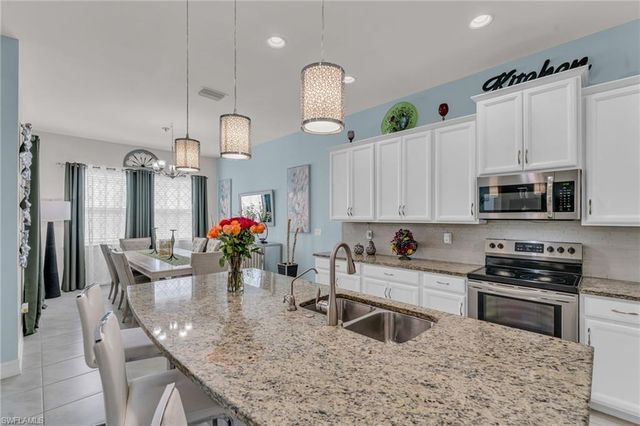 3596 Avenida Del Vera, North Fort Myers, FL 33917