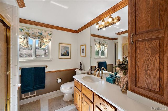 15433 Richfield Street, Livonia, MI 48154