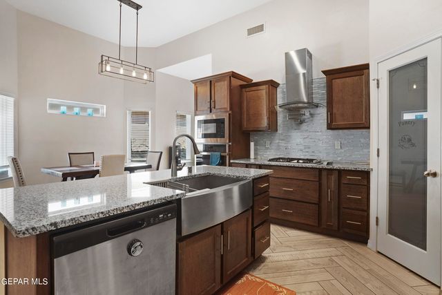 15013 IMAGINE Drive, El Paso, TX 79938