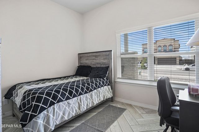 15013 IMAGINE Drive, El Paso, TX 79938