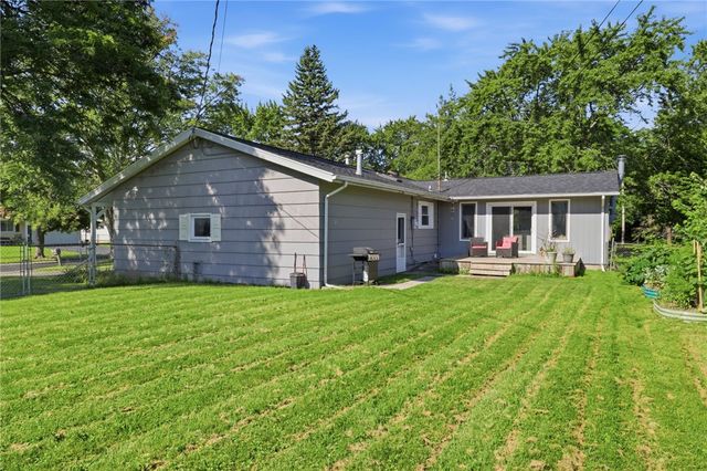 4 Bambi Lane, Gates, NY 14624