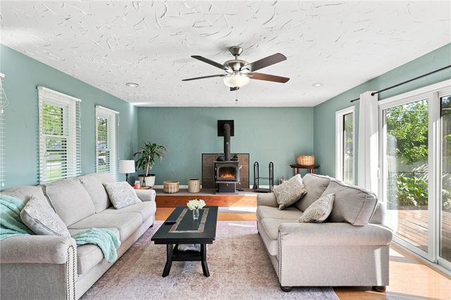 4 Bambi Lane, Gates, NY 14624