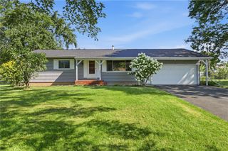 4 Bambi Lane, Gates, NY 14624
