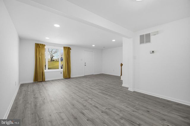 9155 THROGMORTON RD, Parkville, MD 21234