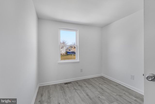 9155 THROGMORTON RD, Parkville, MD 21234