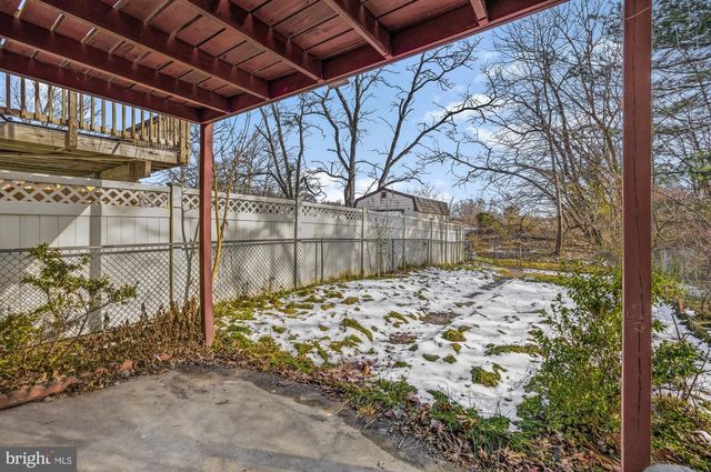 9155 THROGMORTON RD, Parkville, MD 21234