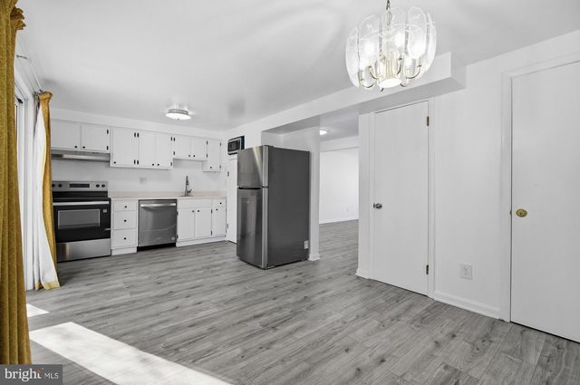 9155 THROGMORTON RD, Parkville, MD 21234