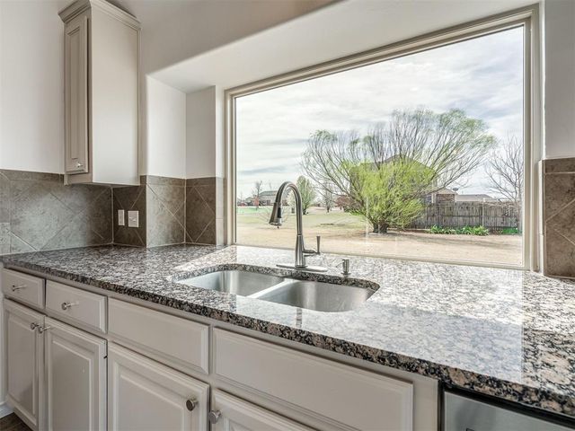 20301 Flowered Meadows Way, Edmond, OK 73012