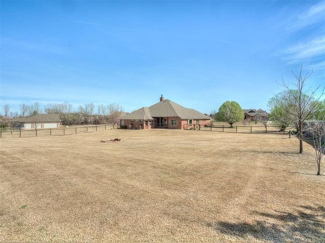 20301 Flowered Meadows Way, Edmond, OK 73012