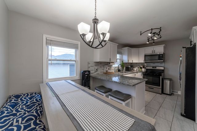 6130 California Street, Hobart, IN 46342