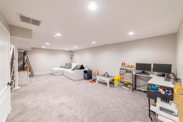 6130 California Street, Hobart, IN 46342