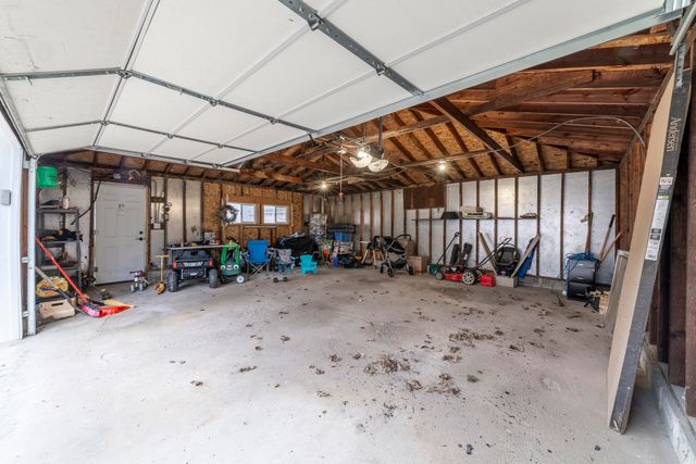 6130 California Street, Hobart, IN 46342